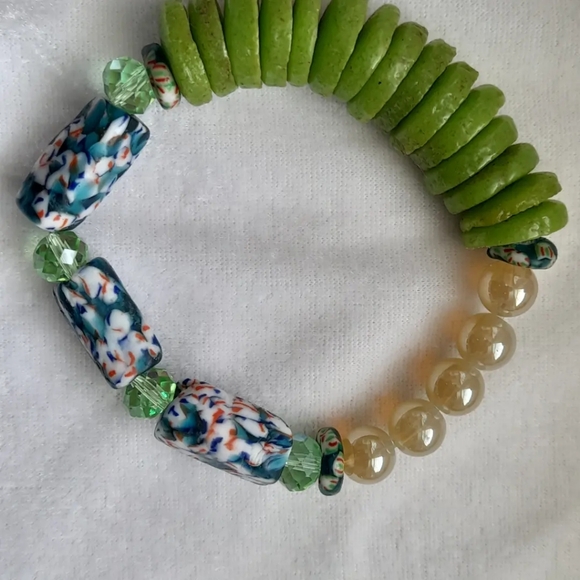 New bracelets - Picture 2 of 6